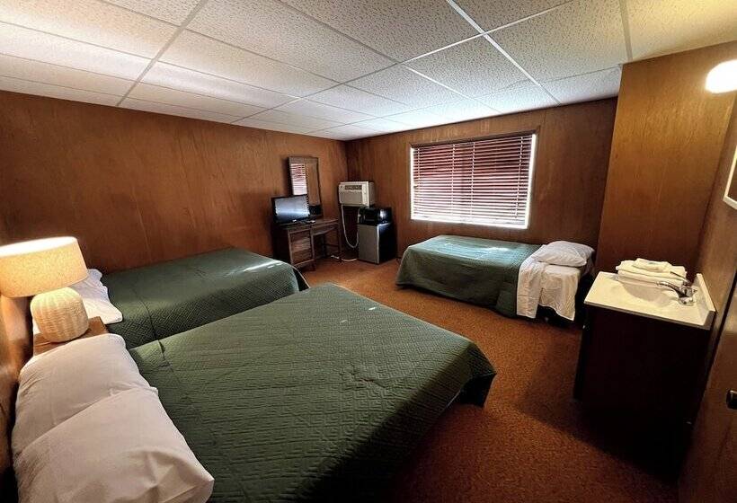 Отель Lost Pines Lodge