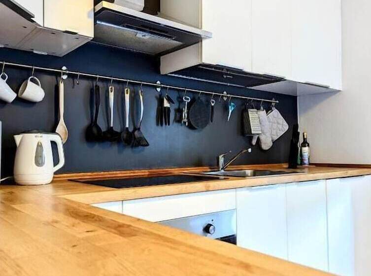 هتل Monza Apartments