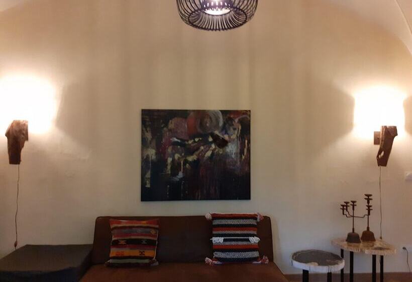 בית מלון כפרי Renovated Castle Apartment With Swimming Pool