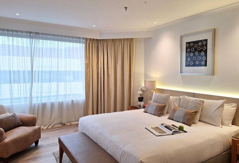 هتل Residence On Langley Park