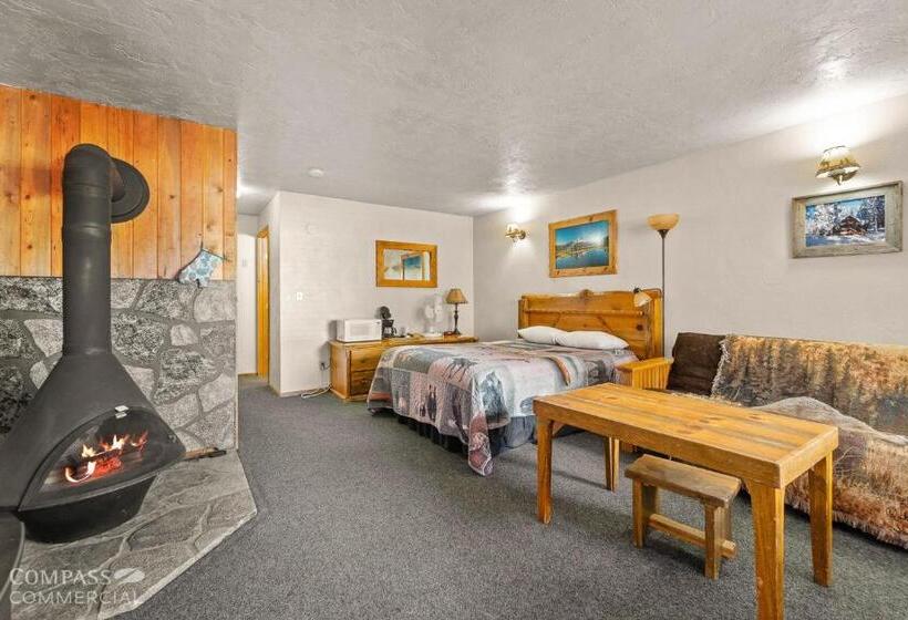 호텔 Willamette Pass Inn & Chalets