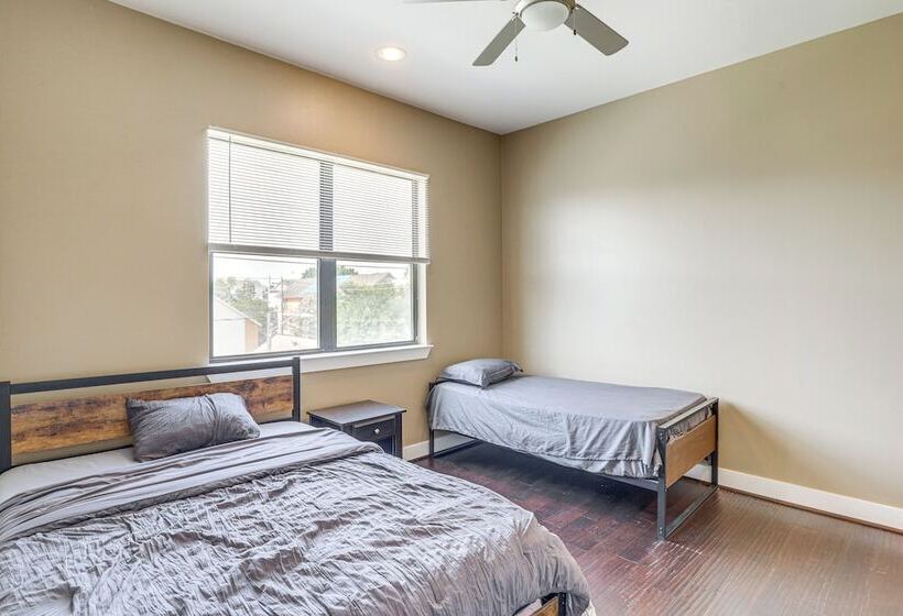 Houston Home W/ Rooftop Patio 3 Mi To Downtown!