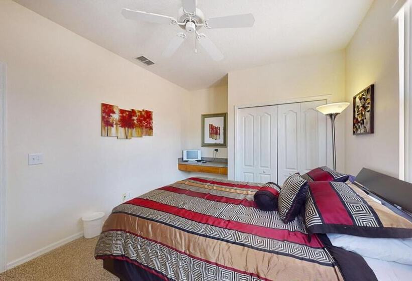 Jagjit S Tuscan Hills Vacation Home