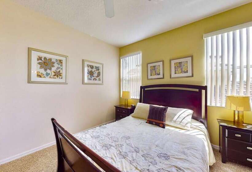 Jagjit S Tuscan Hills Vacation Home