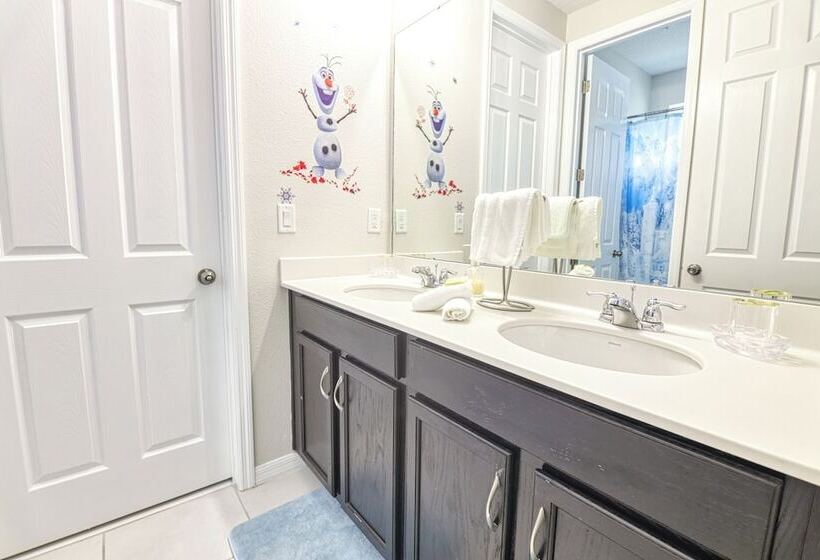 Jodie S Luxury Solara Home