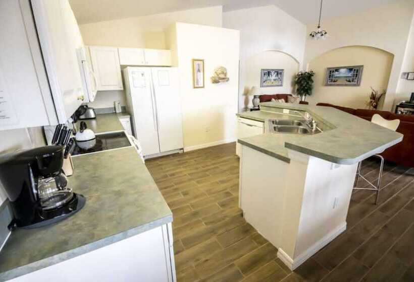 Kevin S Highgate Park Vacation Home