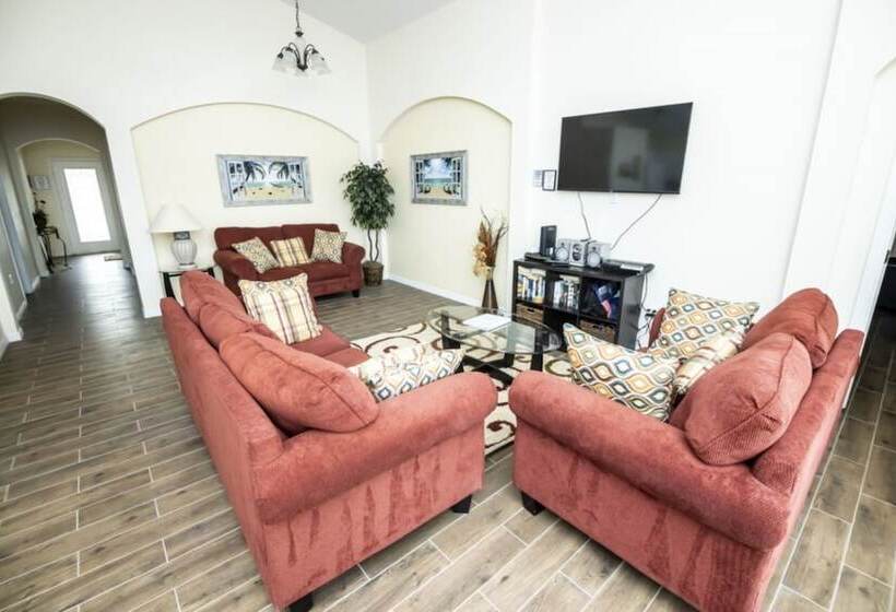 Kevin S Highgate Park Vacation Home