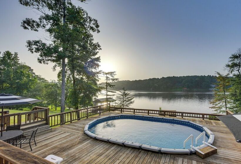 Lakefront Gladewater Retreat W/ Dock + Hot Tub!