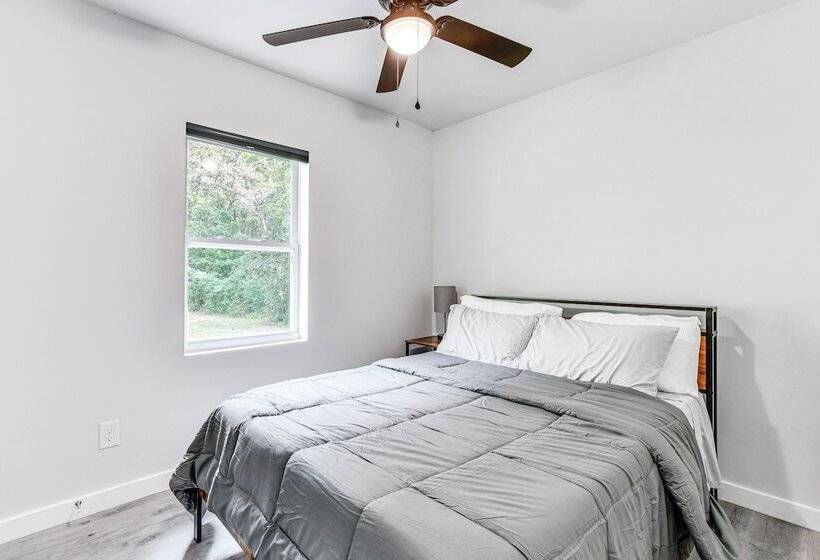 Lakegoer S Retreat In Huntersville ~ 7 Mi To Water