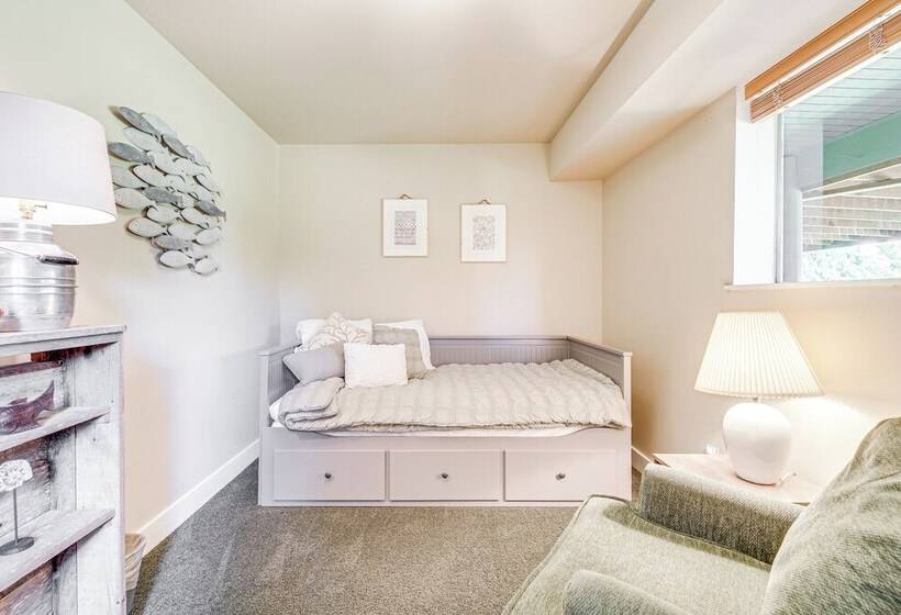 Langley Forest Cabin W/ Grill < 2 Mi To Downtown!