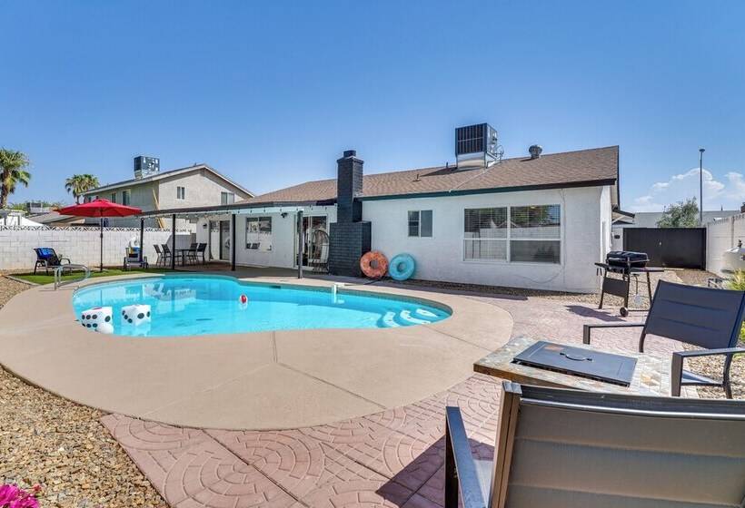 Las Vegas Home ~ 5 Mi To Strip: Fire Pit & Grill!