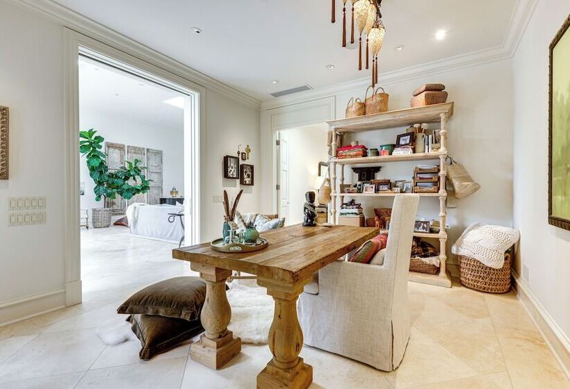 Lavish Montecito Home W/ Hot Tub, Patio & Gardens!