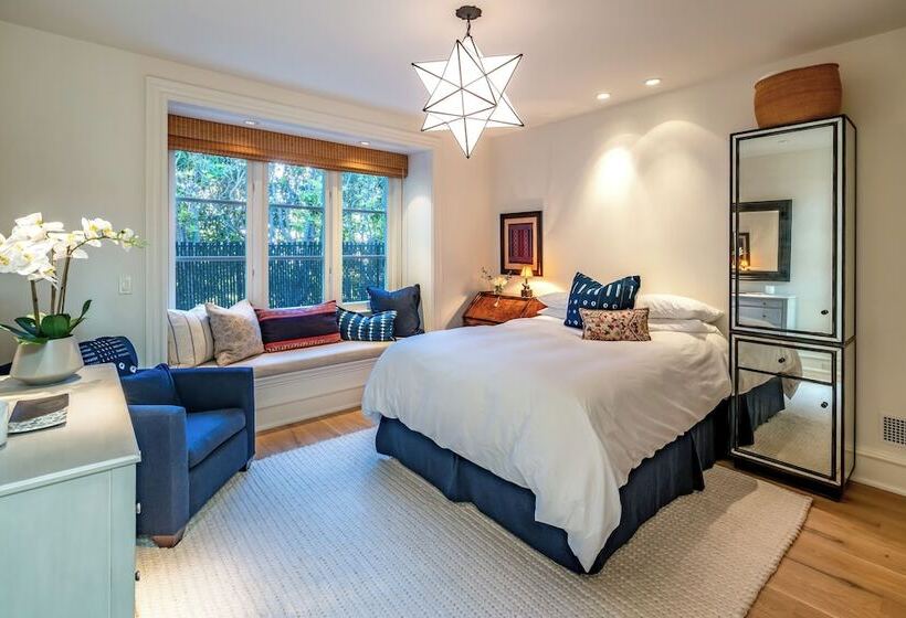 Lavish Montecito Home W/ Hot Tub, Patio & Gardens!