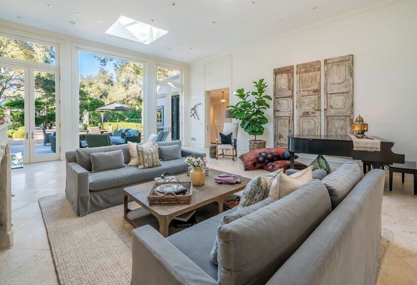 Lavish Montecito Home W/ Hot Tub, Patio & Gardens!