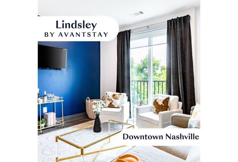 Lindsley By Avantstay Balcony + Modern Design A+ Downtown Location