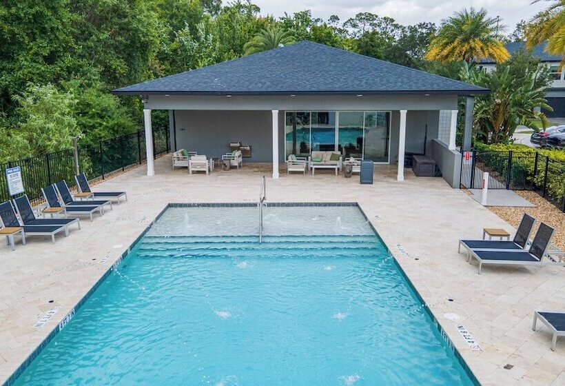 Luxury Remodeled Home W/splash Pool Near Disney 31