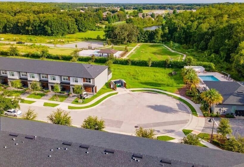 Luxury Vacation Home With Splash Pool/bbq 03