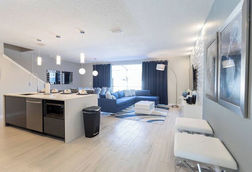 Luxury Vacation Home With Splash Pool/bbq 03