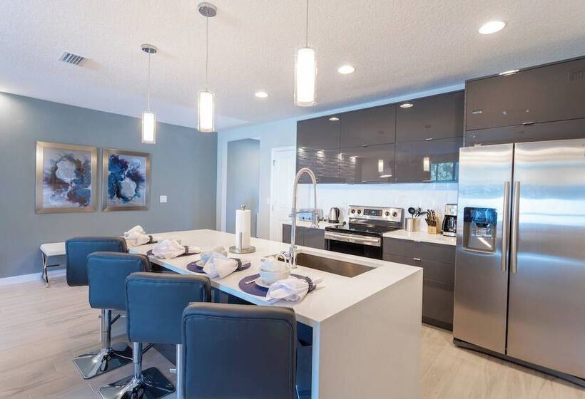 Luxury Vacation Home With Splash Pool/bbq 03