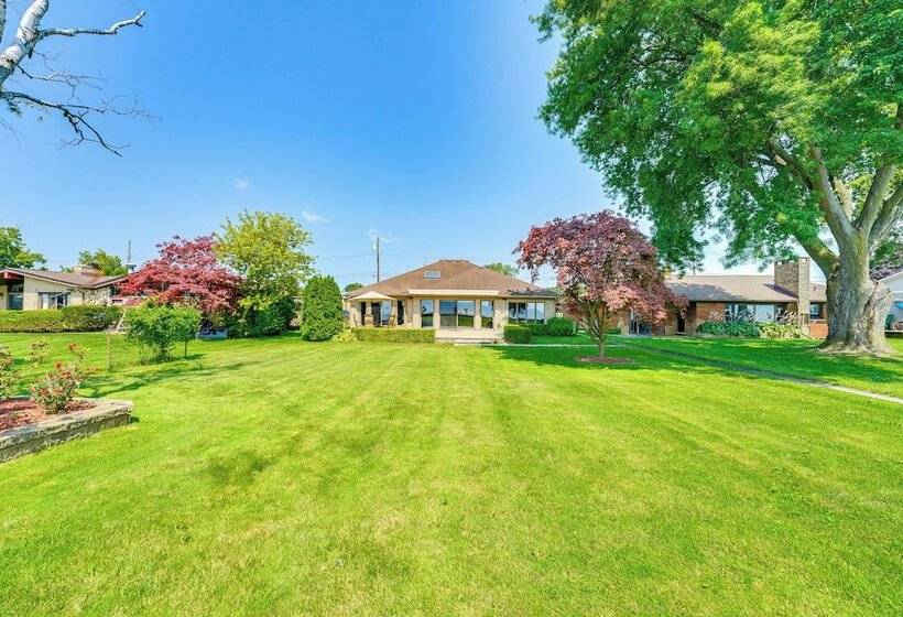 Luxury Waterfront Home In Chesterfield W/ Views!