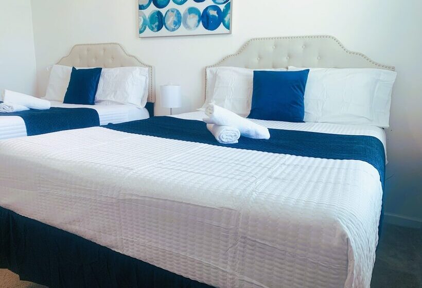 Magic Kingdom Lodgings