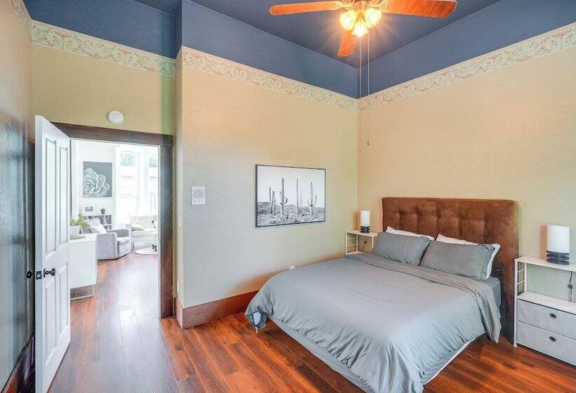 Modesto Mansion On 2 Acres   Great For Families!