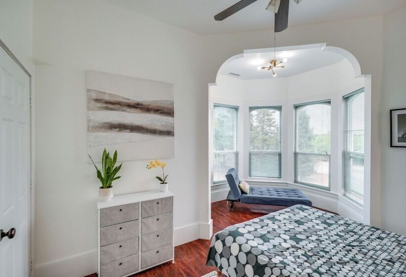 Modesto Mansion On 2 Acres   Great For Families!