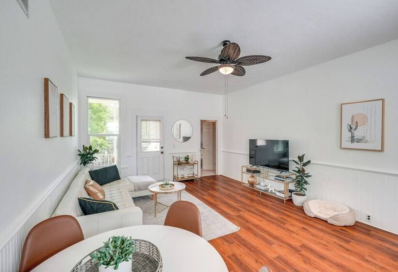 Modesto Mansion On 2 Acres   Great For Families!