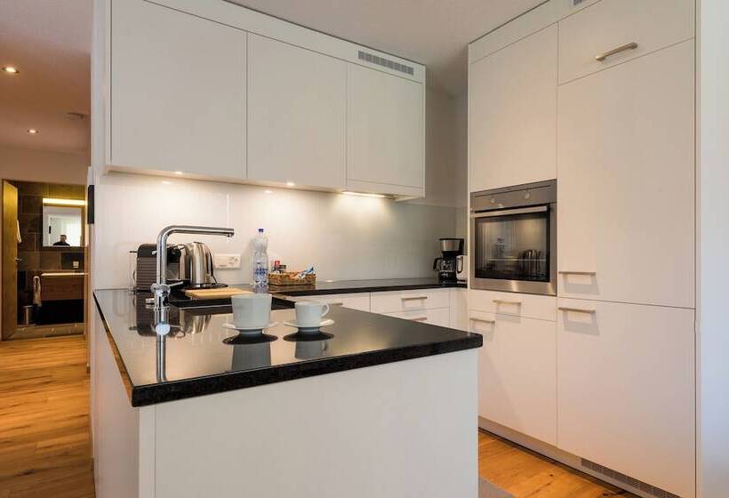 Montela Hotel & Resort   Suiten