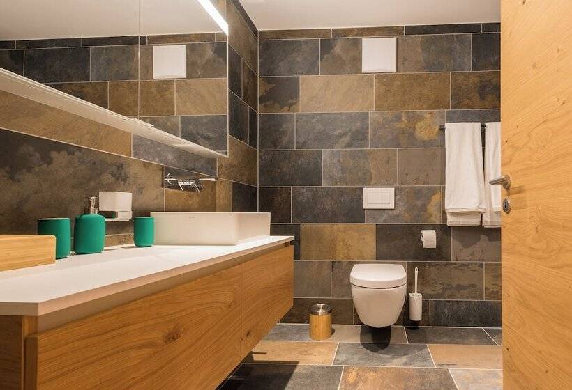 Montela Hotel & Resort   Suiten