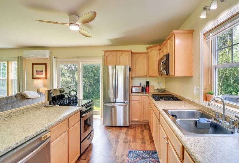 Mountain View Maine Cabin: Ski, Hike & Bike!