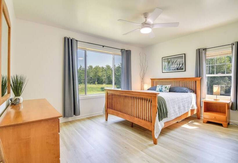 Mountain View Maine Cabin: Ski, Hike & Bike!