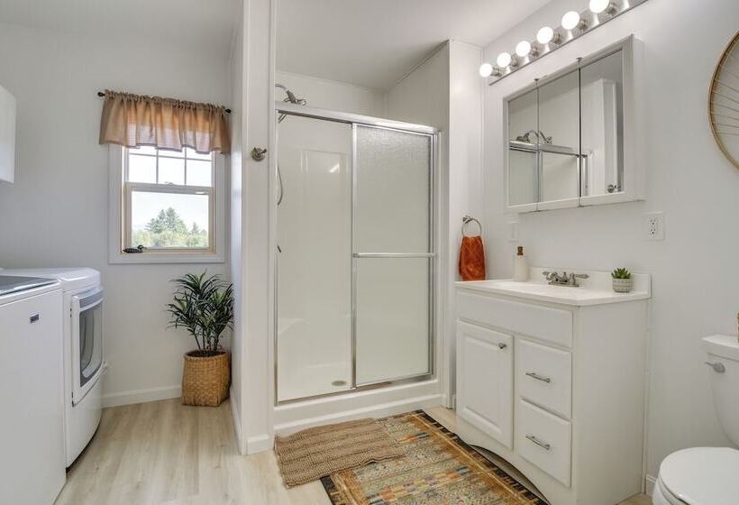 Mountain View Maine Cabin: Ski, Hike & Bike!