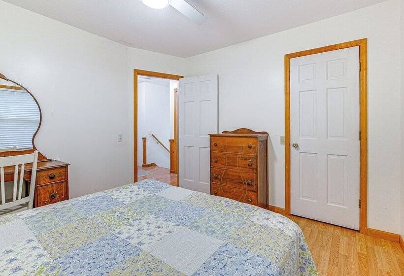 Murrells Inlet Home W/ Deck ~ 4 Mi To Marsh Walk!