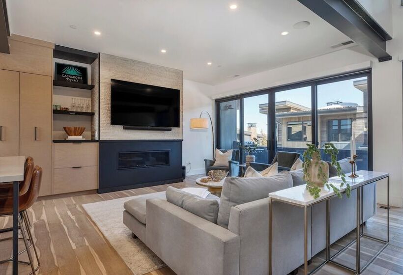 The Ridge At Canyons Village By Avantstay Stunning Ski In/out Condo W/ Hot Tub