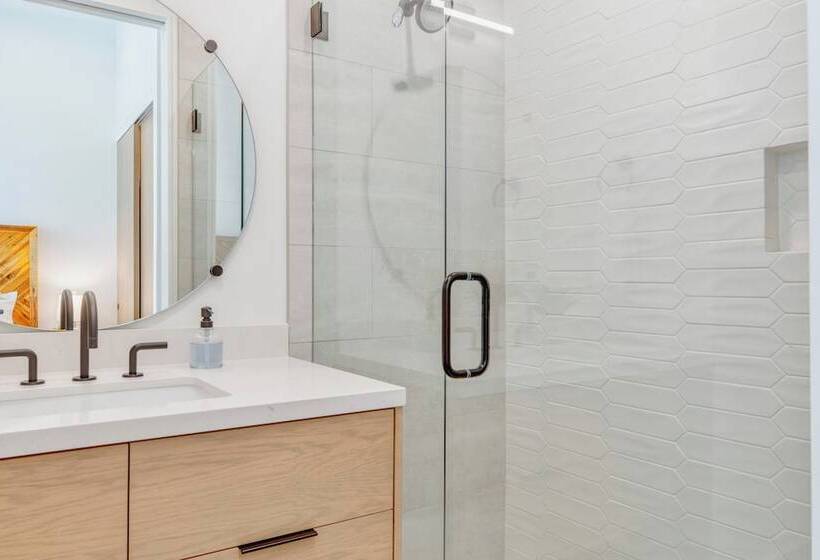 The Ridge At Canyons Village By Avantstay Stunning Ski In/out Condo W/ Hot Tub