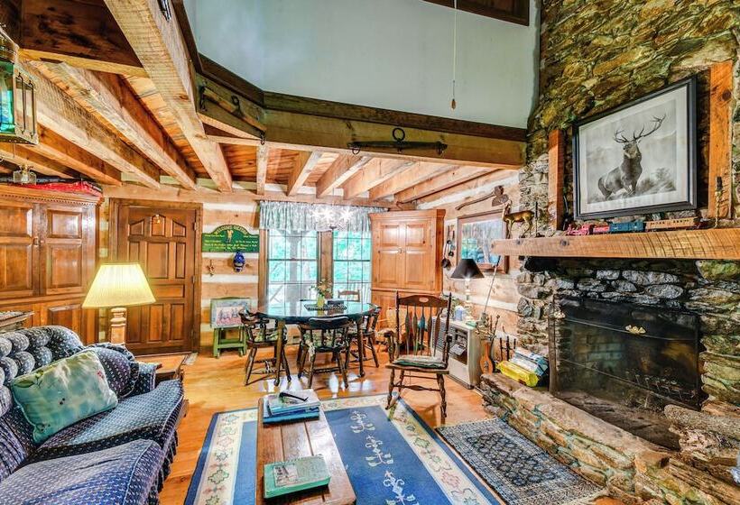 Peaceful Burnsville Cabin By South Toe River!