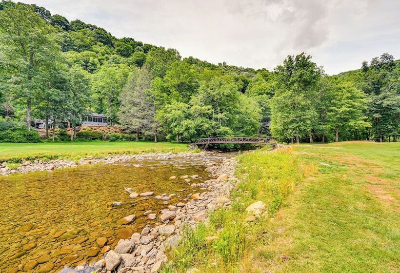 Peaceful Burnsville Cabin By South Toe River!