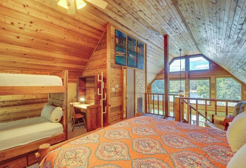 Peaceful Greers Ferry Cabin W/ Deck & Lake View!