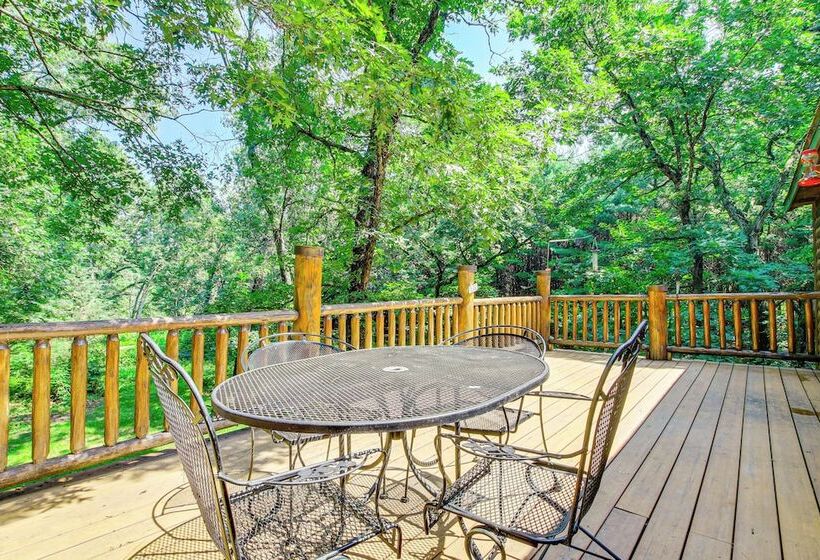 Peaceful Wautoma Retreat W/ Deck On 10 Acres!