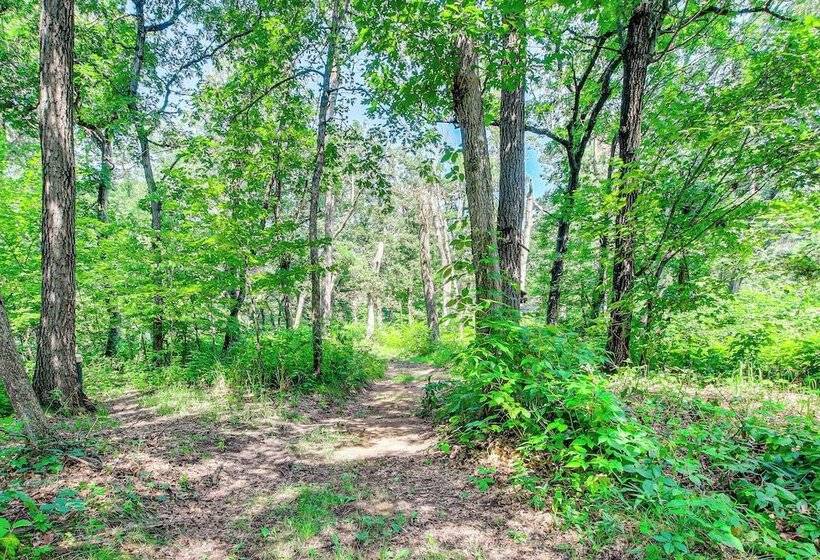 Peaceful Wautoma Retreat W/ Deck On 10 Acres!