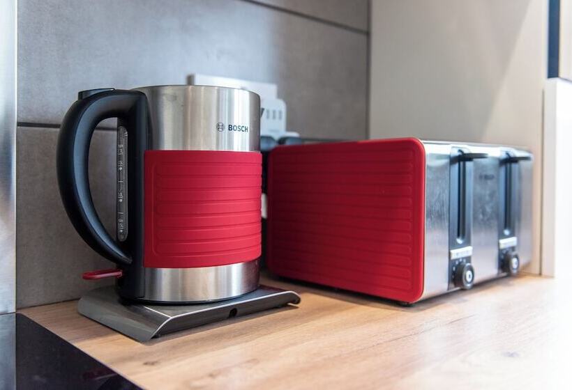 פנסיון Clifford House