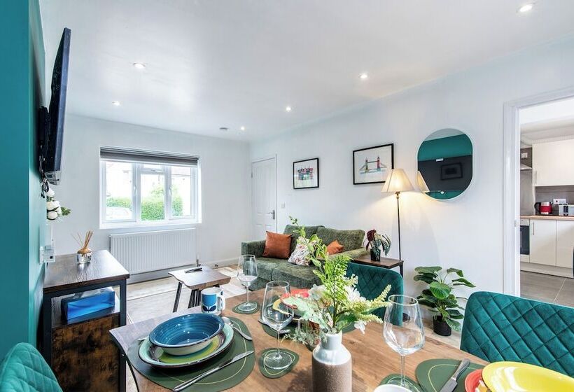 פנסיון Clifford House