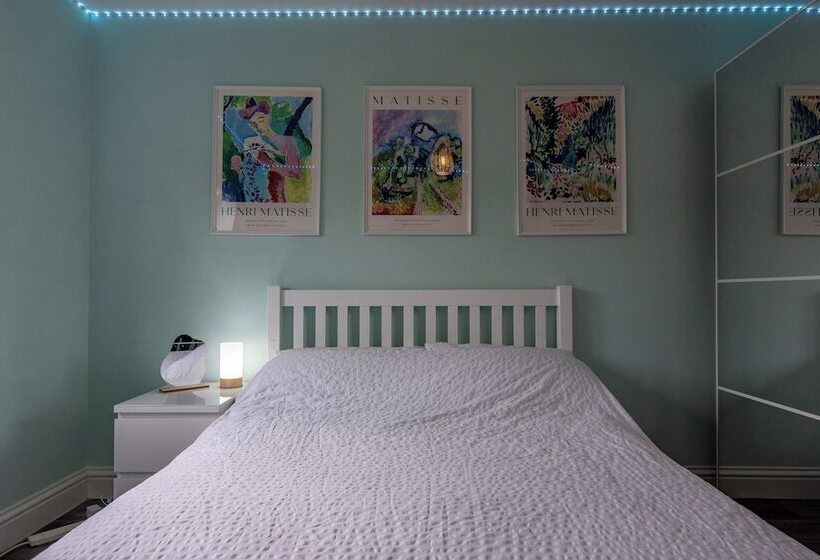 Пансион Frome Gardens 17