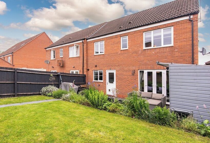 Пансион Frome Gardens 17