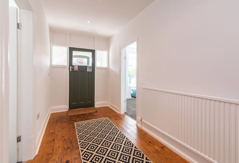 膳宿费 Gertrude House