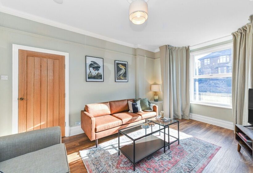 פנסיון Haydn House