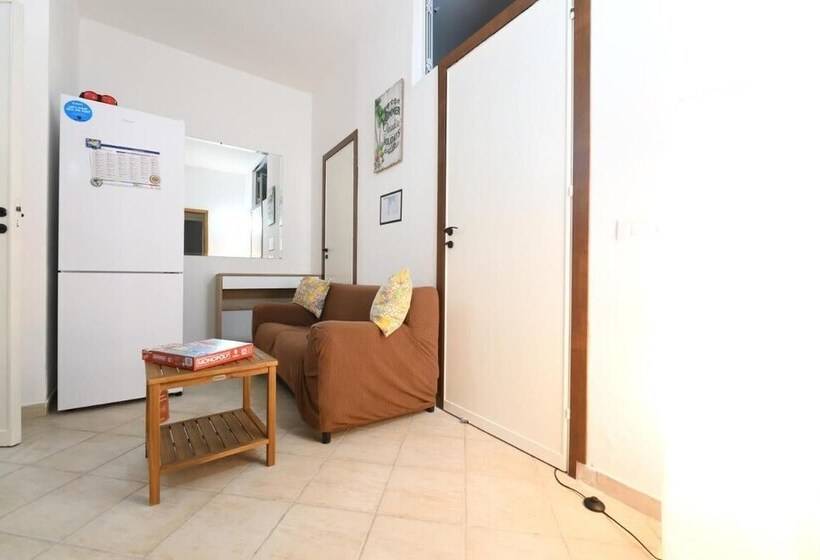 ペンション Room In Apartment   Terrasinipalermovacation For 2 Guests