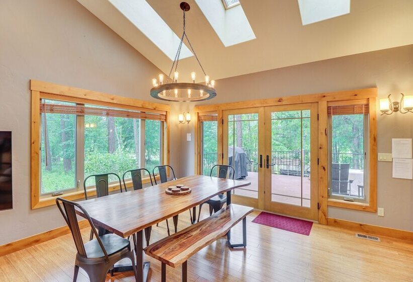 Pet Friendly Columbia Falls Home W/ Gas Grill!