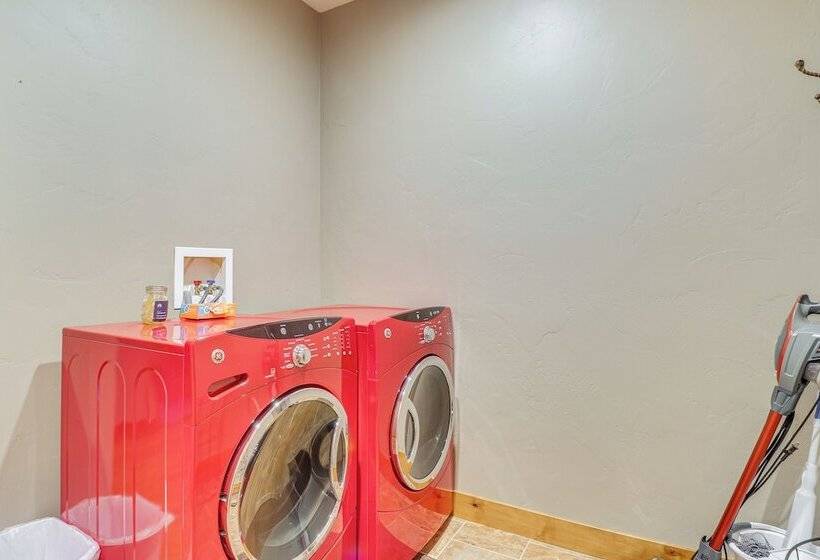 Pet Friendly Columbia Falls Home W/ Gas Grill!